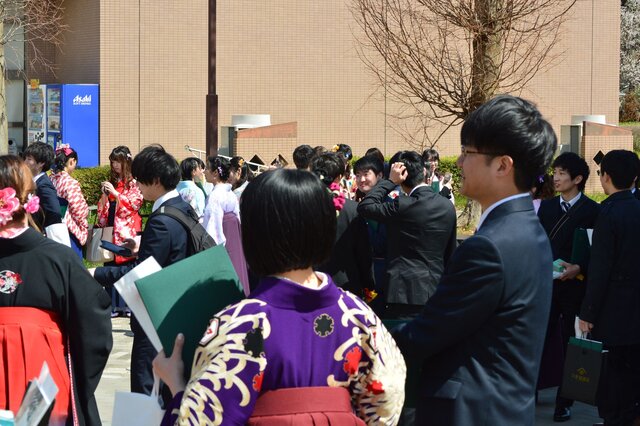 令和元年度卒業式 学位記伝達式 動画 写真でふりかえる News 茨城大学 令和元年度卒業式 学位記伝達式 動画 写真でふりかえる News 茨城大学