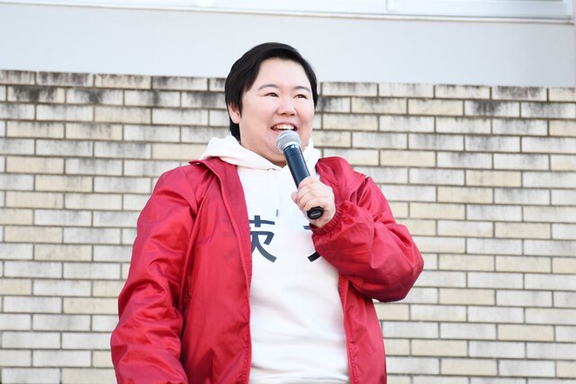 やす子さん（Aステージ）の写真