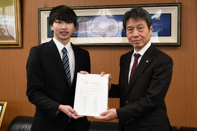 学友会が「体育館の熱中症対策における要望書」を提出