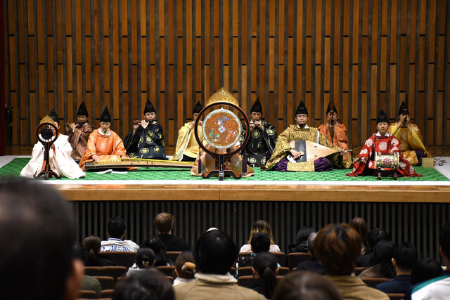 「世界最古のオーケストラ」荘厳な調べを堪能、演奏体験も<br>－雅楽体験ワークショップ