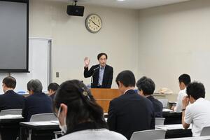 茨城大学で社会人の「学び直し」を体験！－茨城県経営者協会水戸地区支部主催のリカレント教育見学会