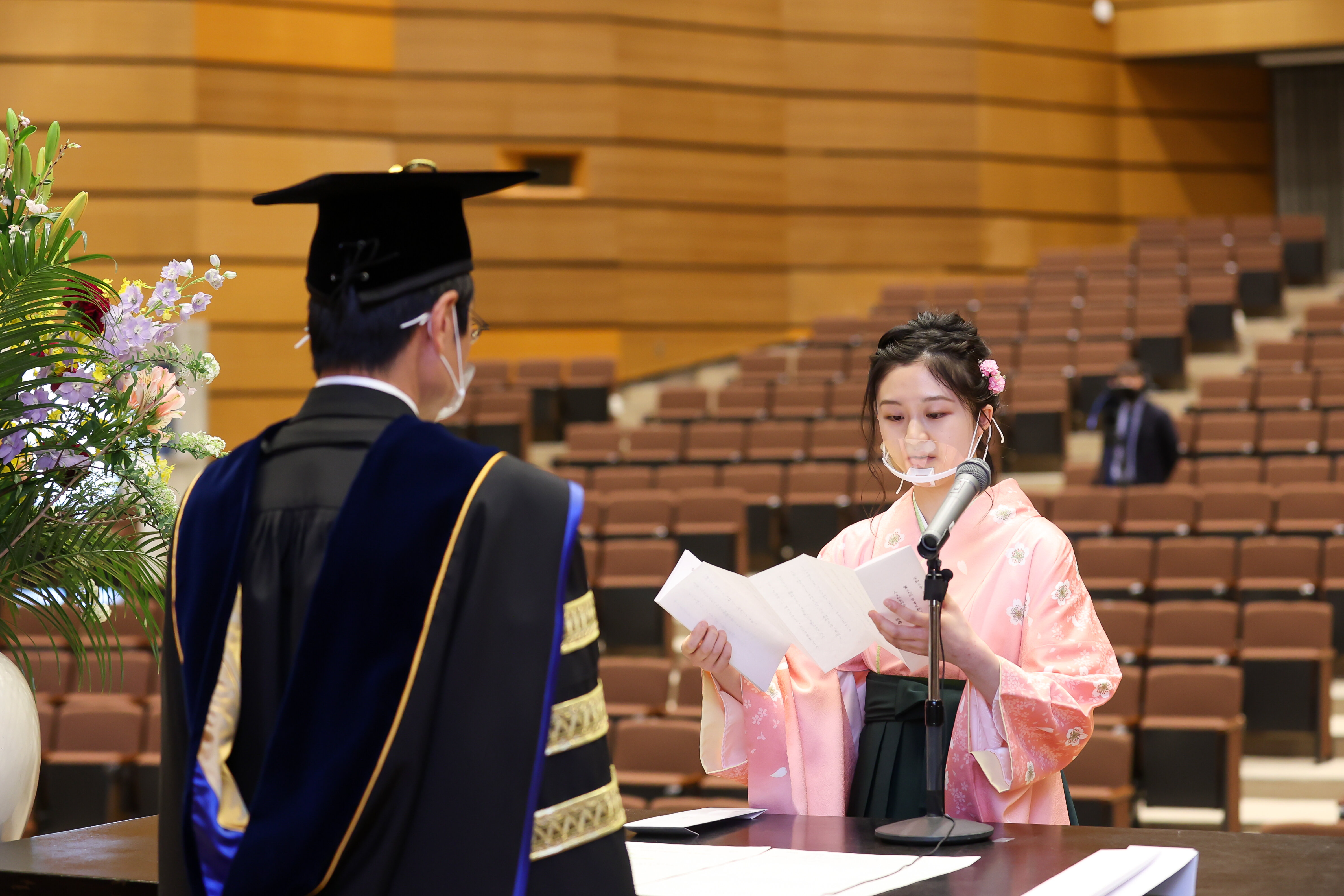 卒業おめでとう 動画 写真で振り返る令和2年度卒業式 学位記伝達式 News 茨城大学
