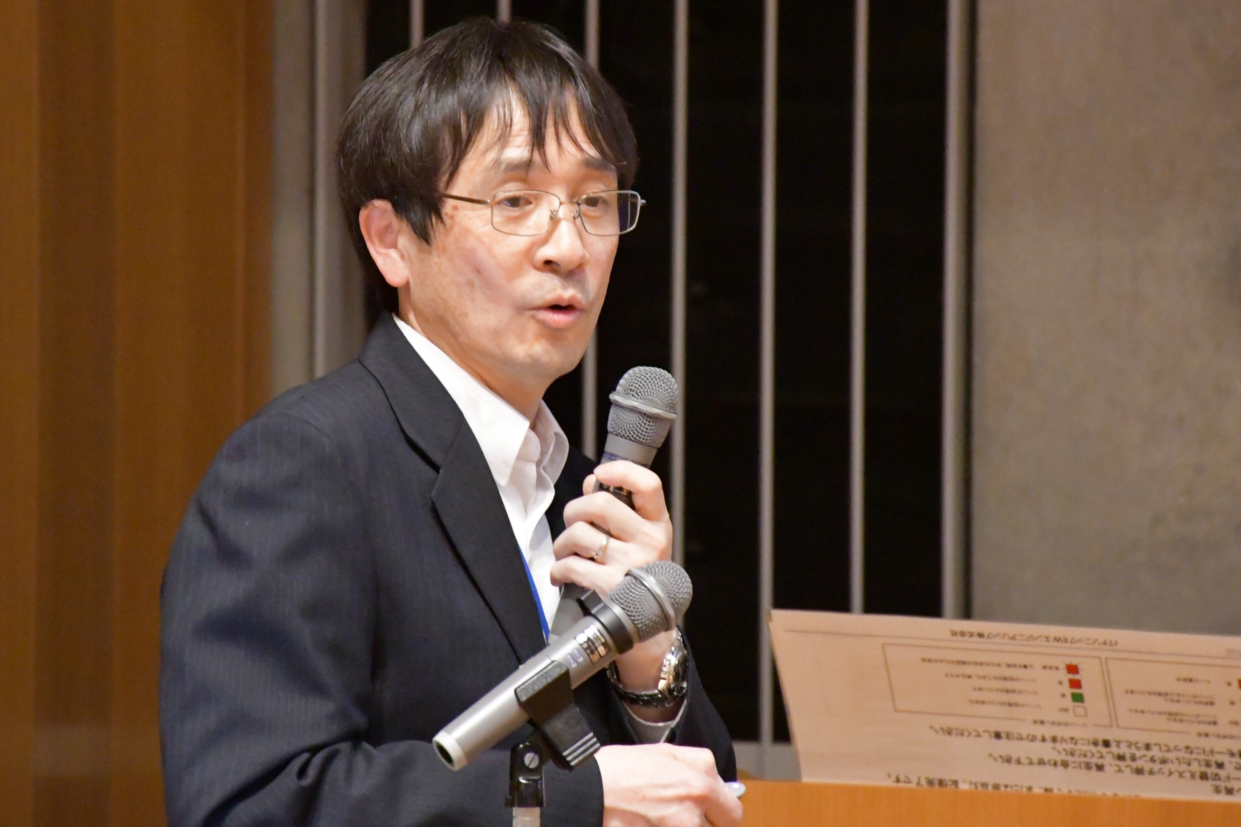 岩佐先生RECAS紹介.JPG